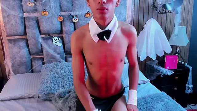 Snapshot of owen__johnson chatting on October 2025 12:17:02 PM owen johnson online show from October 2025 12:17:02 PM