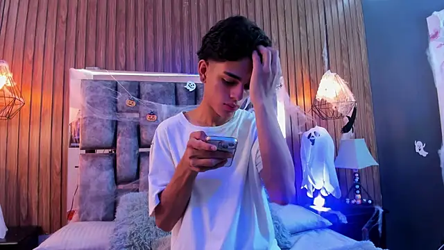 Snapshot of owen__johnson chatting on November 2025 11:45:01 AM owen johnson online show from November 2025 11:45:01 AM