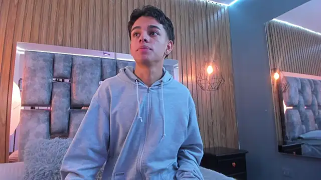 Snapshot of owen__johnson chatting on November 2025 12:06:01 PM owen johnson online show from November 2025 12:06:01 PM