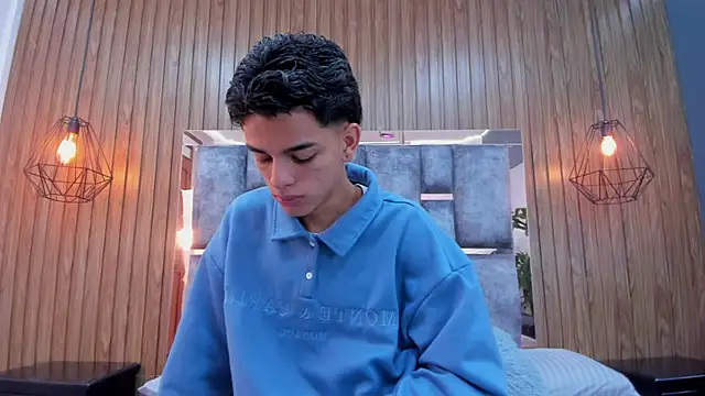 Snapshot of owen__johnson chatting on December 2025 11:41:02 AM owen johnson online show from December 2025 11:41:02 AM