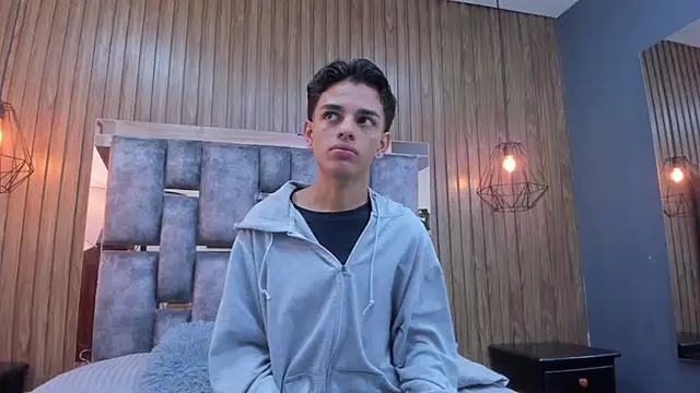 Snapshot of owen__johnson chatting on December 2025 12:09:01 PM owen johnson online show from December 2025 12:09:01 PM