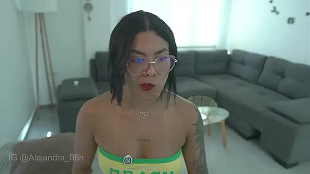 Snapshot of kyria_1 chatting on October 2025 08:18:02 PM kyria 1 online show from October 2025 08:18:02 PM