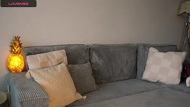 Snapshot of LucyxLou chatting on September 2025 10:25:02 AM LucyxLou online show from September 2025 10:25:02 AM