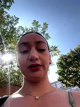 Ninabigtitied online show from September 2025 09:43:01 AM