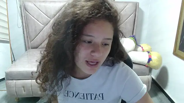 Velvet Moon V online show from October 2025 01:04:02 PM