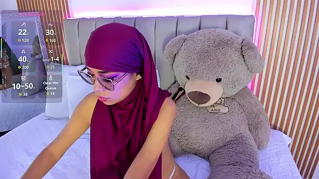 naishaa  online show from October 2025 06:39:02 PM