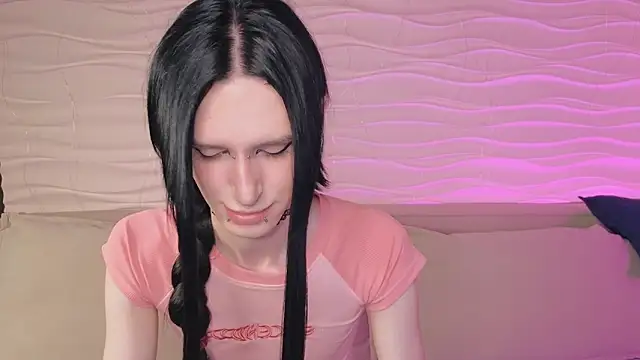 Snapshot of madi_snow chatting on February 2026 06:14:02 AM madi snow online show from February 2026 06:14:02 AM