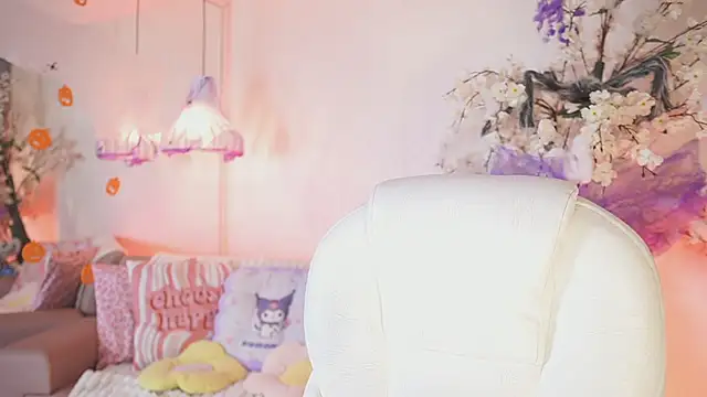 JadeSummerr online show from October 2025 11:42:01 AM