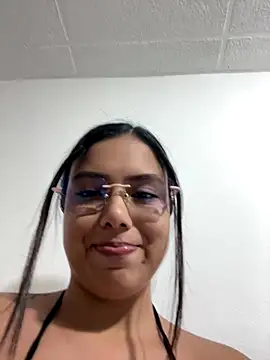 LICEET online show from November 2025 01:20:02 AM