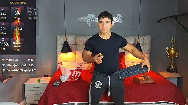 Horny nick18 online show from October 2025 12:58:01 PM