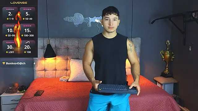 Snapshot of Horny_nick18 chatting on October 2025 09:20:01 AM Horny nick18 online show from October 2025 09:20:01 AM