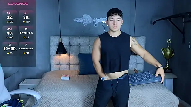 Snapshot of Horny_nick18 chatting on November 2025 10:25:02 AM Horny nick18 online show from November 2025 10:25:02 AM