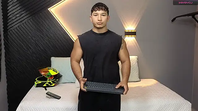 Horny nick18 online show from February 2026 01:01:02 PM