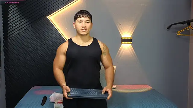 Horny nick18 online show from February 2026 12:17:02 PM