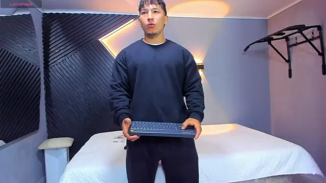 Horny nick18 online show from March 2026 11:21:02 AM