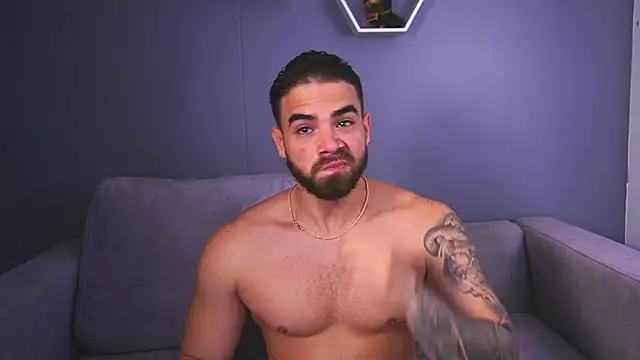 Paul Phoenix online show from November 2025 07:35:01 PM