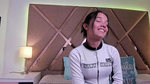 Snapshot of BelhaLawuo chatting on January 2026 08:34:02 PM BelhaLawuo online show from January 2026 08:34:02 PM