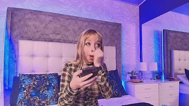 Snapshot of its_bibi chatting on February 2026 01:43:02 AM its bibi online show from February 2026 01:43:02 AM