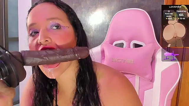 Snapshot of dalia_roses chatting on December 2025 01:15:02 AM dalia roses online show from December 2025 01:15:02 AM