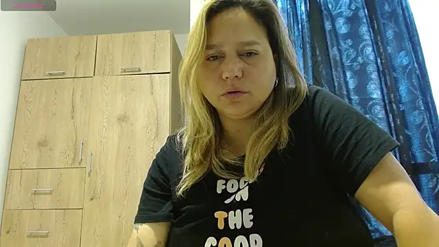 Snapshot of haashkyo chatting on May 2026 01:39:01 PM haashkyo online show from May 2026 01:39:01 PM