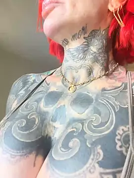 CatCoxx online show from April 2026 11:17:01 AM