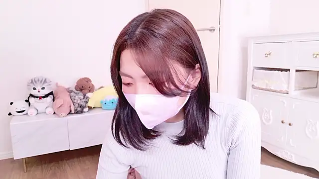 Snapshot of Fuwa_chan chatting on September 2025 11:08:01 PM Fuwa chan online show from September 2025 11:08:01 PM