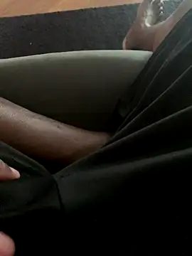 Snapshot of envolvemteX chatting on November 2025 04:53:01 PM envolvemteX online show from November 2025 04:53:01 PM