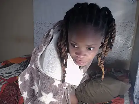 EssenceLovers online show from July 2026 02:43:01 PM