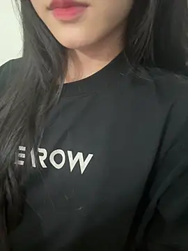 Snapshot of Desi_sara chatting on September 2025 03:49:02 PM Desi sara online show from September 2025 03:49:02 PM