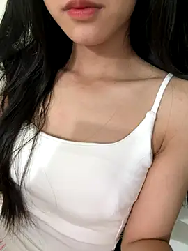 Snapshot of Desi_sara chatting on October 2025 03:34:01 AM Desi sara online show from October 2025 03:34:01 AM