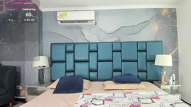 lady kiinky online show from October 2025 06:49:02 PM