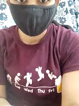 poojam93 online show from April 2026 04:18:01 PM