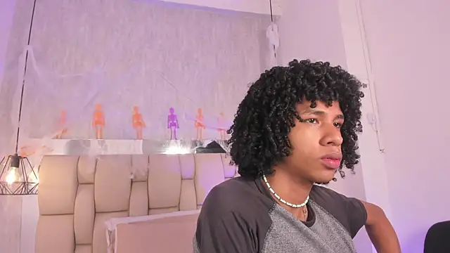 Snapshot of Johan_gz_ chatting on October 2025 11:36:01 AM Johan gz online show from October 2025 11:36:01 AM