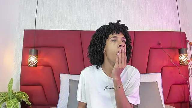 Snapshot of Johan_gz_ chatting on November 2025 11:55:02 AM Johan gz online show from November 2025 11:55:02 AM