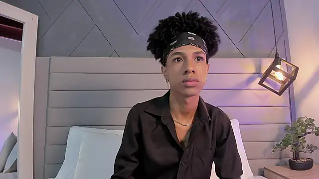 Snapshot of Johan_gz_ chatting on November 2025 11:31:02 AM Johan gz online show from November 2025 11:31:02 AM