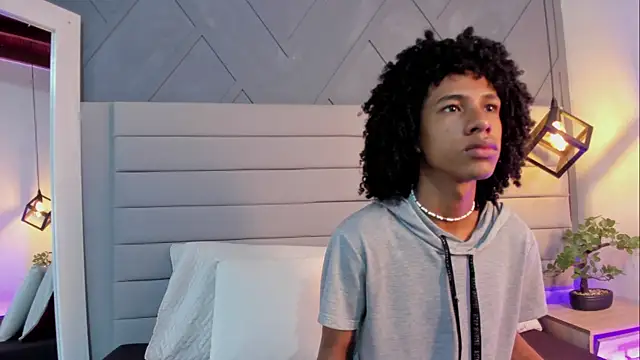 Snapshot of Johan_gz_ chatting on November 2025 11:44:01 AM Johan gz online show from November 2025 11:44:01 AM