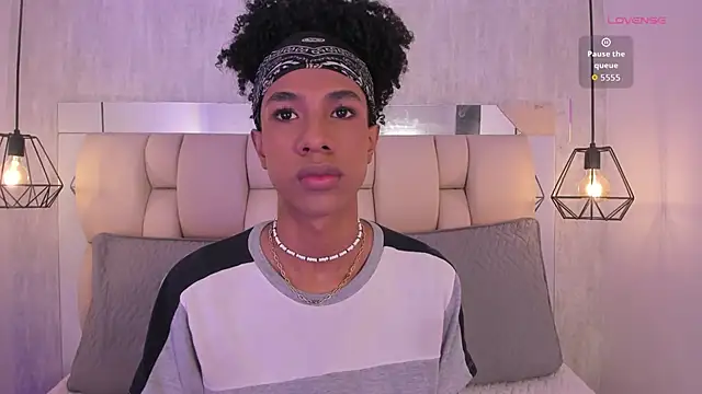 Snapshot of Johan_gz_ chatting on December 2025 11:37:01 AM Johan gz online show from December 2025 11:37:01 AM