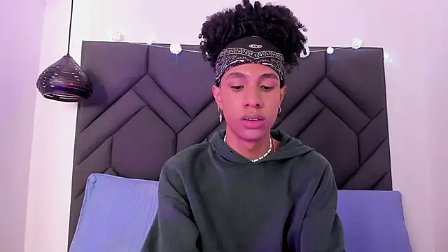 Snapshot of Johan_gz_ chatting on December 2025 05:22:02 PM Johan gz online show from December 2025 05:22:02 PM