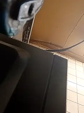 sarahkat86 online show from December 2025 12:05:02 AM