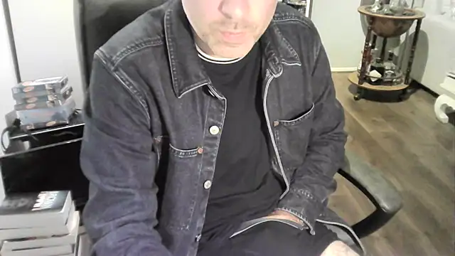 Snapshot of Chrisprngr chatting on September 2025 11:53:01 PM Chrisprngr online show from September 2025 11:53:01 PM