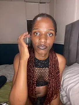 Trans fairy online show from February 2026 06:06:02 PM