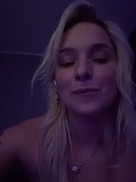 Snapshot of LilFleurish chatting on October 2025 07:36:02 PM LilFleurish online show from October 2025 07:36:02 PM