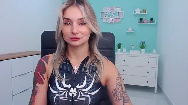 Snapshot of LilFleurish chatting on October 2025 05:20:02 AM LilFleurish online show from October 2025 05:20:02 AM