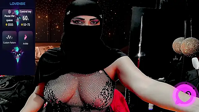 SultanaLayla online show from November 2025 07:59:02 PM