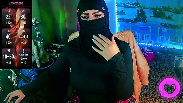 SultanaLayla online show from June 2026 09:05:02 PM