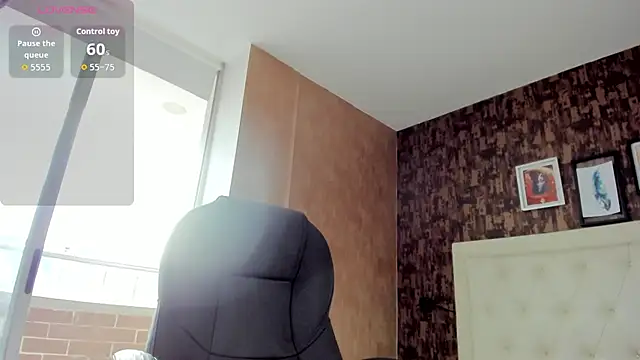 sweet  vanessa1 online show from February 2026 09:11:02 PM