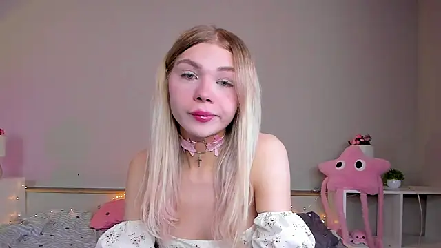 Blondy Fina online show from March 2026 04:27:02 AM