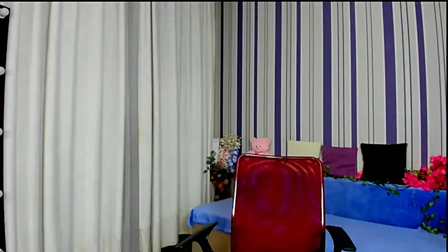 MilanaAlvis online show from December 2025 01:07:01 PM