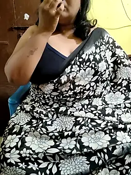 Snapshot of Swapna_Hyd chatting on April 2026 05:21:02 AM Swapna Hyd online show from April 2026 05:21:02 AM