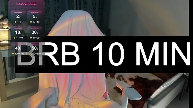 Snapshot of Vanellopes chatting on November 2025 12:52:01 PM Vanellopes online show from November 2025 12:52:01 PM
